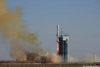 Китай вывел на орбиту семь спутников