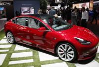 Tesla показала процесс сборки электрокара Model 3