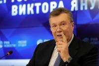 Янукович хочет через суд лишить лицензии своего госадвоката