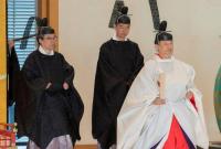 В Японии император Нарухито провел свой первый ритуал после вступления на престол