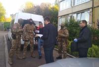 Во Львове бойцы спецподразделения задержали наркодилеров