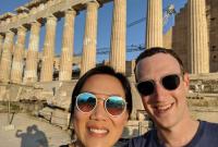 Цукерберг празднует 7 лет супружеской жизни в Греции