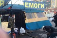 В Харькове утром подожгли волонтерскую палатку: активисты говорят об угрозах накануне