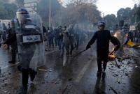 Протесты в Алжире: пострадали почти 200 человек
