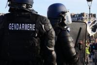 В Париже задержаны 33 участника движения "желтых жилетов"