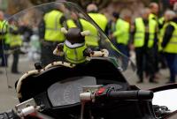 В Париже арестовали семерых участников движения "желтых жилетов"