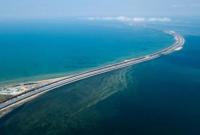 Незаконный Керченский мост изменяет течение и создает эффект дамбы в Азовском море