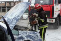 В Харькове возле заправки вспыхнула иномарка