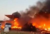 В Ботсване мужчина после ссоры с женой угнал самолет и протаранил дом (видео)