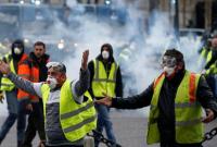 Около 17,5 тыс. человек принимают участие в протестах "желтых жилетов" во Франции