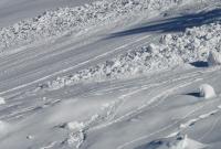 На канадском горнолыжном курорте лавина накрыла туристов, погибла женщина