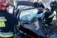 На трассе Киев-Чоп Porsche врезался в Daewoo: трое погибших