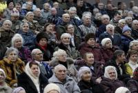 Украинцы с минимальными пенсиями получат перед выборами по 2,4 тысячи грн