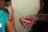 Супрун напомнила об обязательных прививках, без которых ребенка могут не пустить в школу