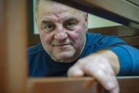 В Крыму "суд" продлил арест Эдему Бекирову