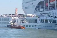 В Венеции круизным лайнерам запретили заход в историческую часть города