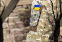 Вражеский снайпер ранил пограничника на КПВВ "Марьинка"