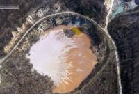 В сети показали Золотое озеро на Закарпатье с высоты птичьего полета