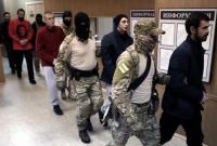 В РФ продлили арест четырем украинским морякам