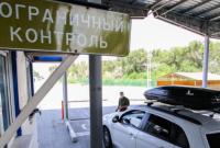 Пограничники РФ утверждают, что поток въезжающих в Крым через админграницу вырос вдвое