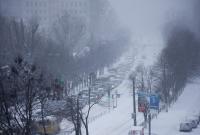 В Киеве начался снегопад: сколько техники работает на улицах