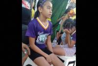 Девочка с Филиппин завоевала три золотые медали в самодельных кроссовках