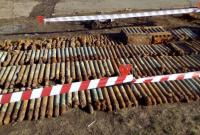 В Одесской области на территории школы обнаружили почти 350 боеприпасов
