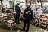 В Ровно обнаружили склады с почти 25 тысячами бутылок фальсифицированного алкоголя