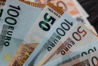 Зеленского призвали приравнять гривну к евро