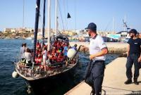 Глава МВД Германии призвал Италию открыть порты для судов с беженцами