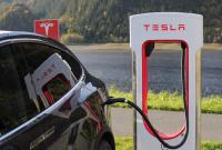 Tesla хочет построить в Украине станции Supercharger