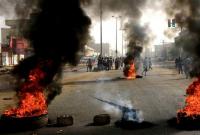 В столице Судана военные открыли огонь по протестующим: по меньшей мере 30 погибших