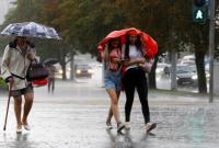 Ливни и град: синоптик предупредила о резких изменениях погоды в Украине из-за атмосферного фронта