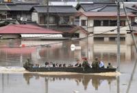 Тропический шторм вызвал проливные дожди на юге Японии