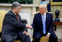 New York Times: Порошенко "приучил" Трампа к обменам в отношениях с Украиной