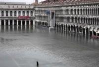 Мэр Венеции считает изменение климата причиной масштабного наводнения
