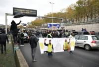 В Париже снова бастуют “желтые жилеты”