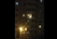 Гнев после ссоры: россиянин с балкона открыл огонь из автомата (видео)