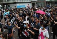 Разведка Гонконга предупреждает о запланированных атаках протестующих на полицию