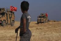 Турция стягивает войска на границу после заявления Эрдогана о вторжении в Сирию