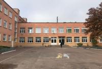 В Чернигове эвакуировали школу из-за распыления неизвестного вещества