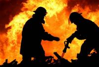 В Днепропетровской области спасли мужчину во время пожара в доме