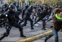 В Париже на акции протеста произошли столкновения с полицией