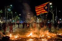 Во время протестов в Каталонии пострадали не менее 62 человек, а задержано не менее 10