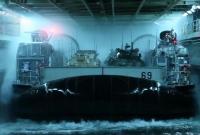ВМС США показали судно на воздушной подушке нового поколения (видео)