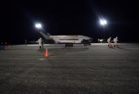 Секретный космический самолет ВВС США вернулся на Землю после рекордного полета на орбиту