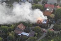 На Донбассе сожгли дом одного из главарей ДНР (видео)