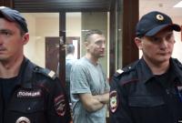 В РФ хотят посадить на 4,5 года активиста, который носил передачи пленным украинским морякам