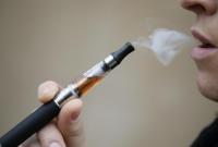CNN: власти США зарегистрировали смерть уже трех легочных больных после курения вейпа