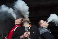 Власти США подтвердили смерть пяти человек от заболеваний, вызванных курением вейпа